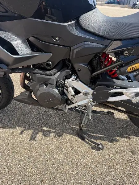 F 900 XR