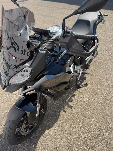F 900 XR