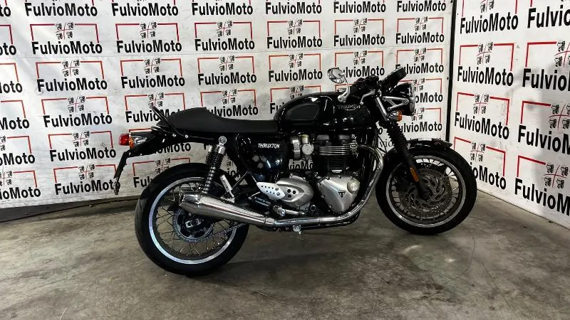 THRUXTON 1200