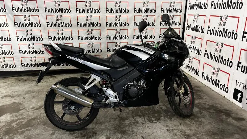 CBR 125