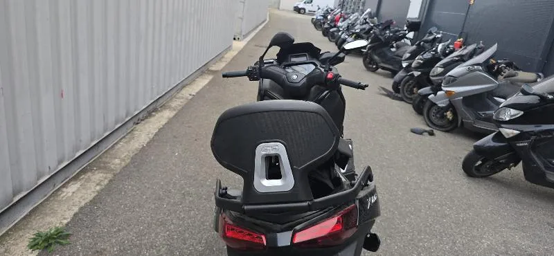 XMAX 125 IRON MAX