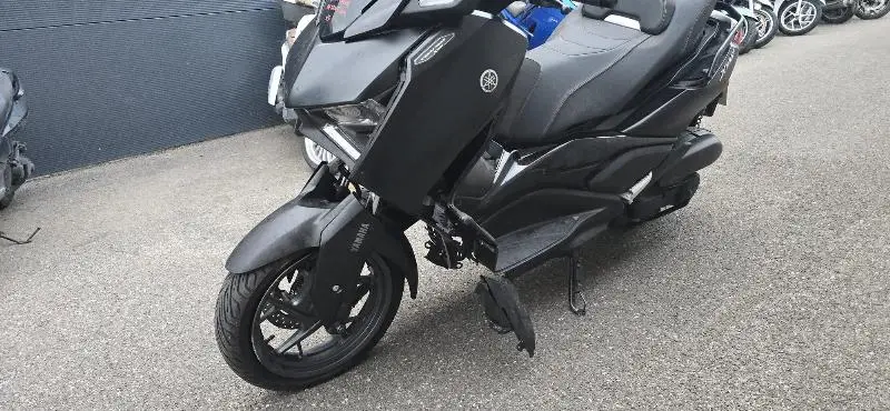 XMAX 125 IRON MAX