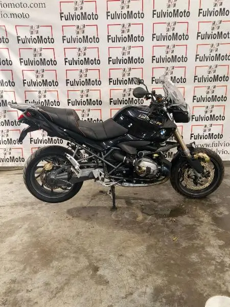 R 1200 R