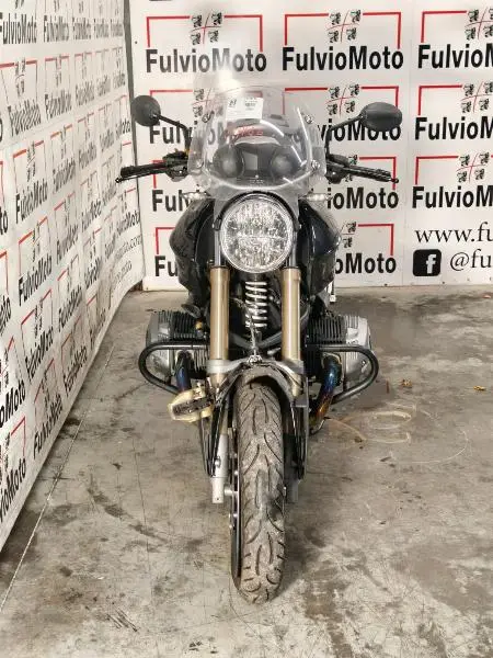 R 1200 R