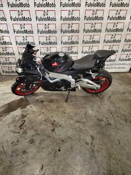RSV4 1000