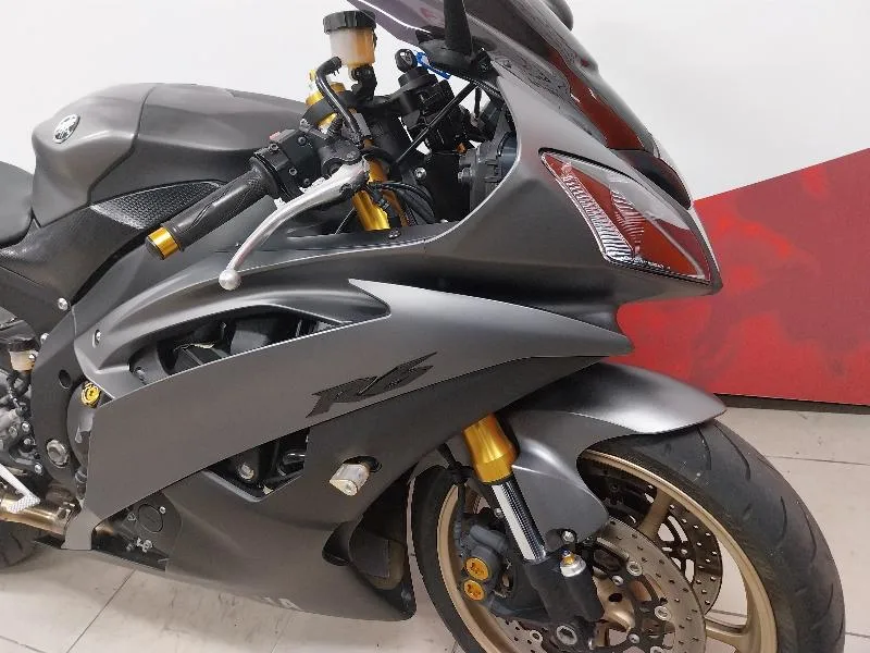 R6