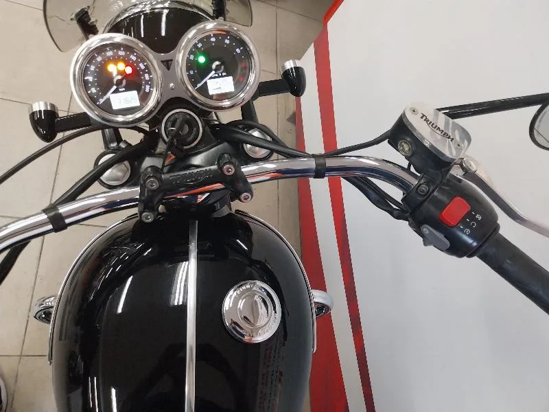 BONNEVILLE T120  ABS NOMBREUSES OPTIONS