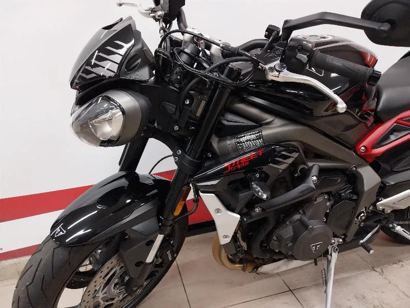 STREET TRIPLE 765 R