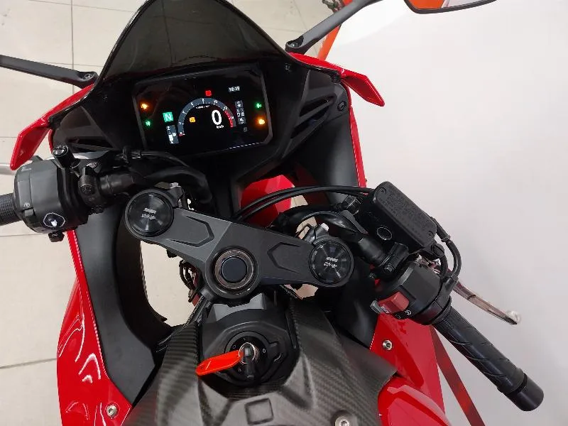 CBR 650 R ECLUTCH