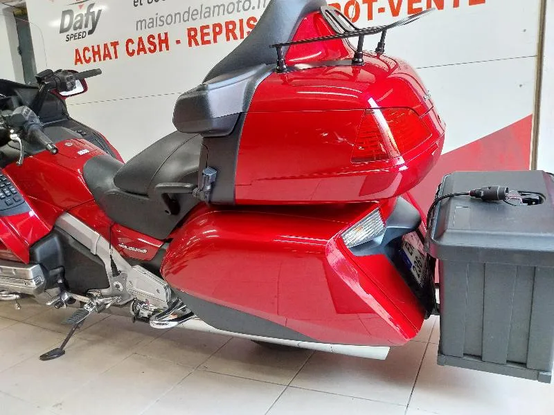 GOLDWING 1800