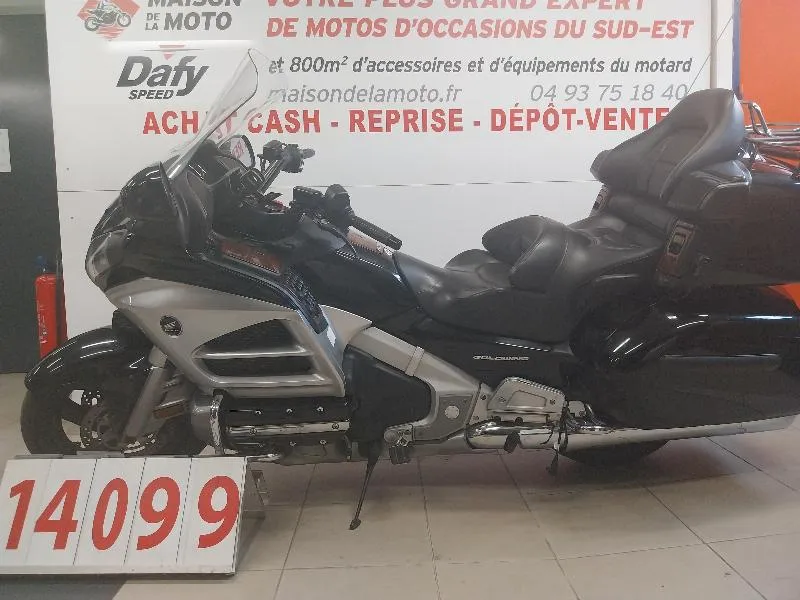 GOLDWING 1800