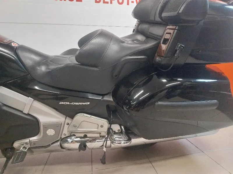 GOLDWING 1800