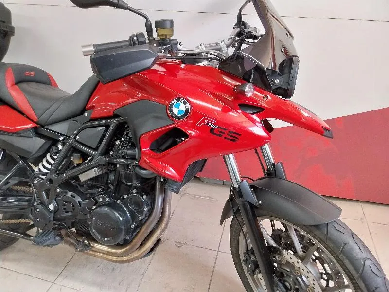 F700GS