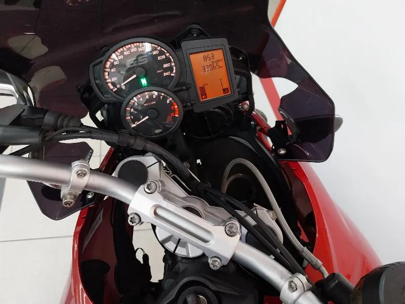 F700GS