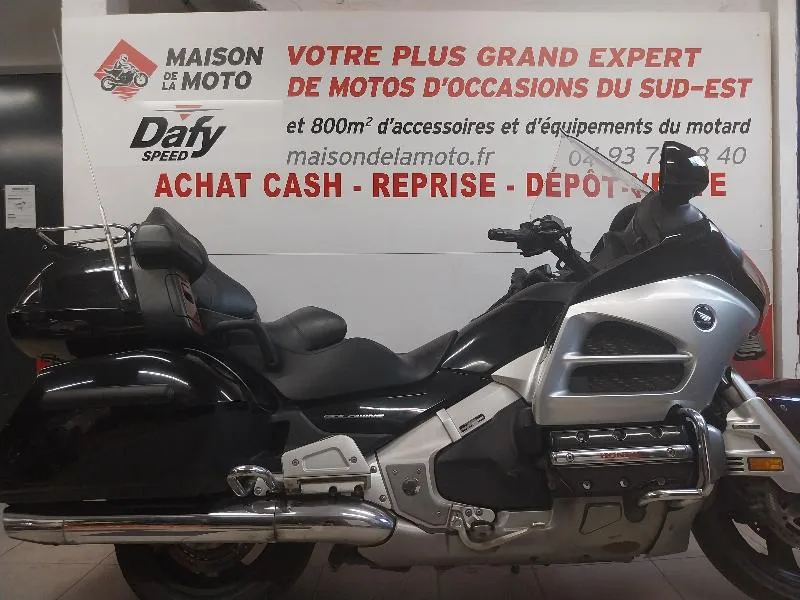 GOLDWING 1800