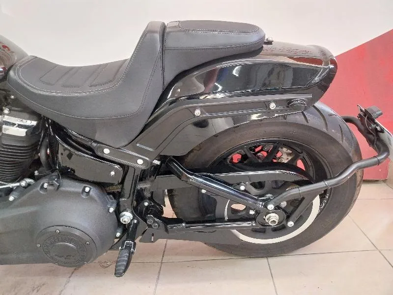 FAT BOB 1745 BRIDE A2