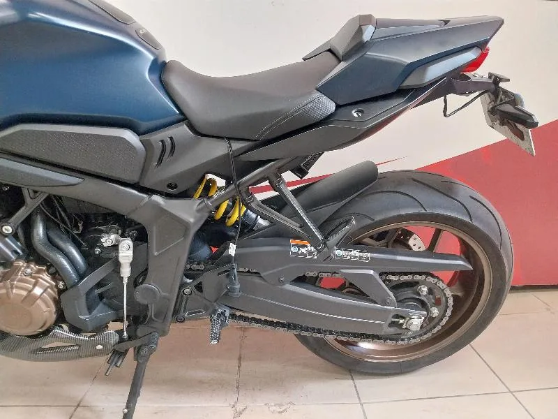 CB650R