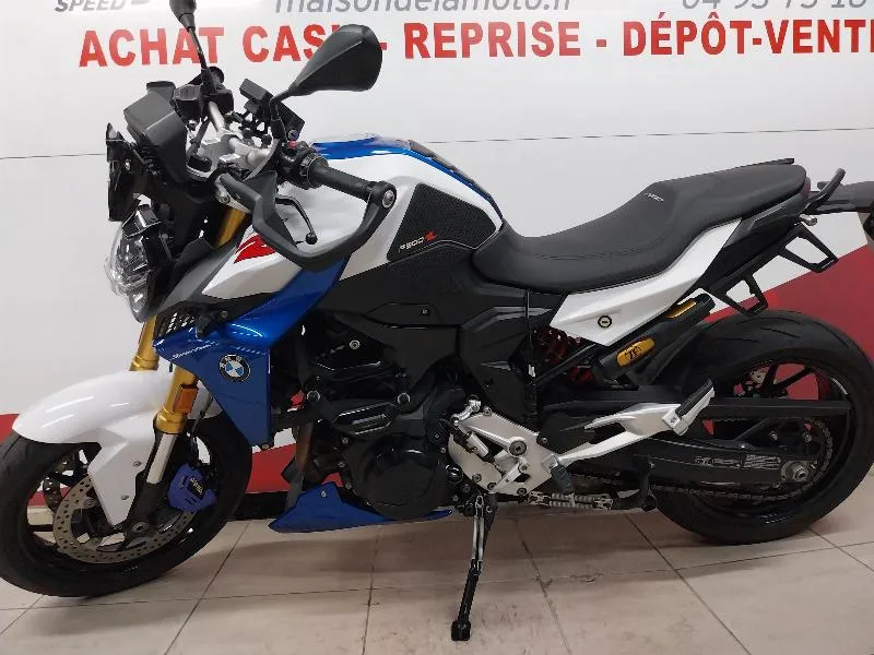 F900R FULL OPTIONS