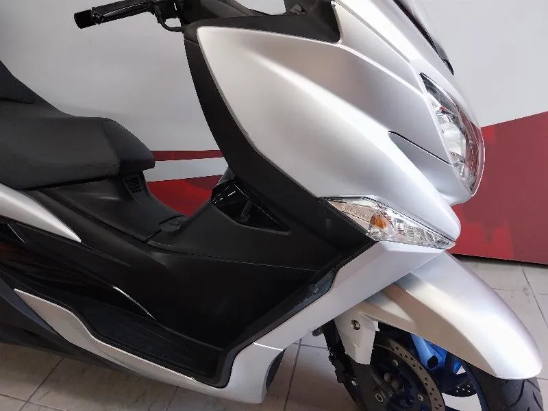 BURGMAN 400