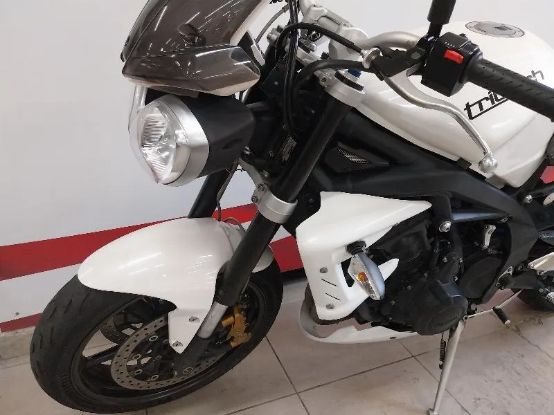 STREET TRIPLE 675 R