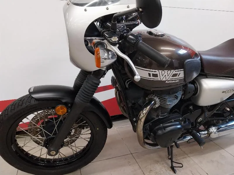 W 800