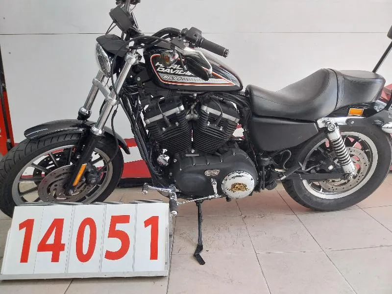 SPORTSTER 883 R