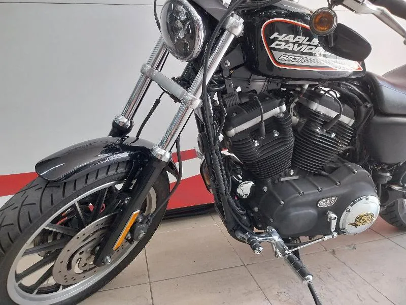 SPORTSTER 883 R