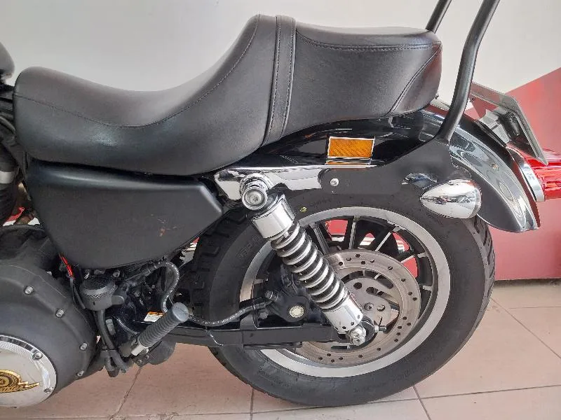 SPORTSTER 883 R