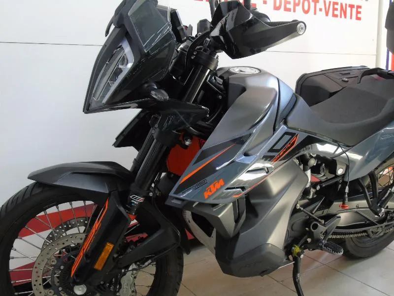 890 ADVENTURE L