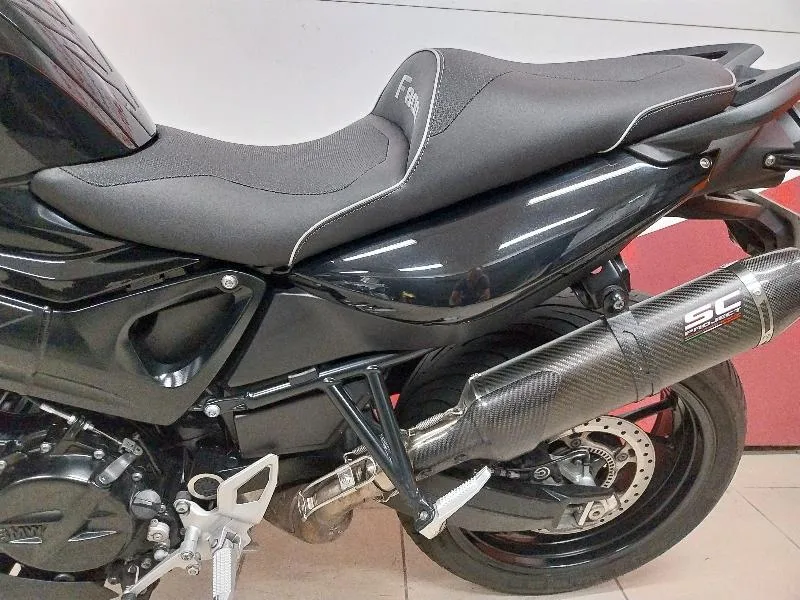 F800R BRIDE  A2