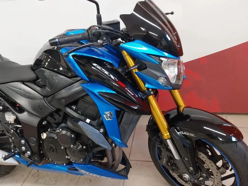 GSXS 750