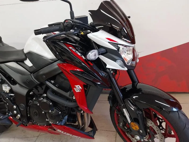 GSXS 750