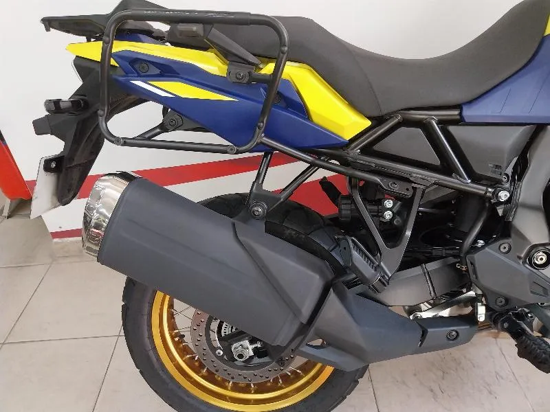 VSTROM 800 DE FULL