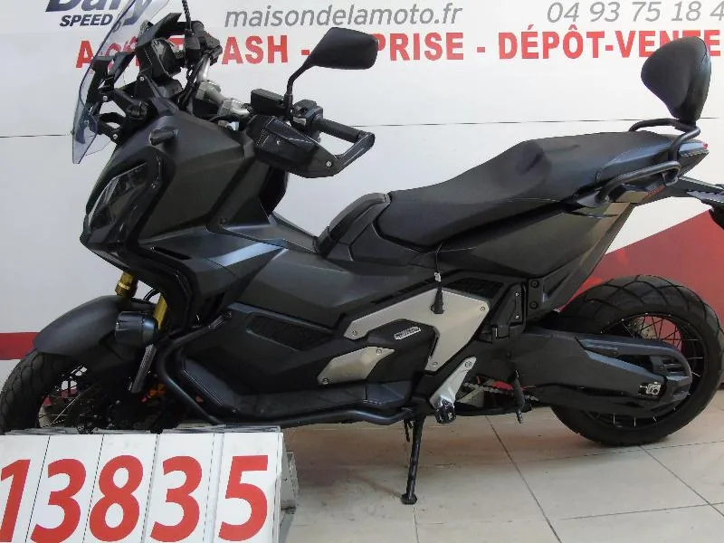 X ADV 750 adventure bridé A2