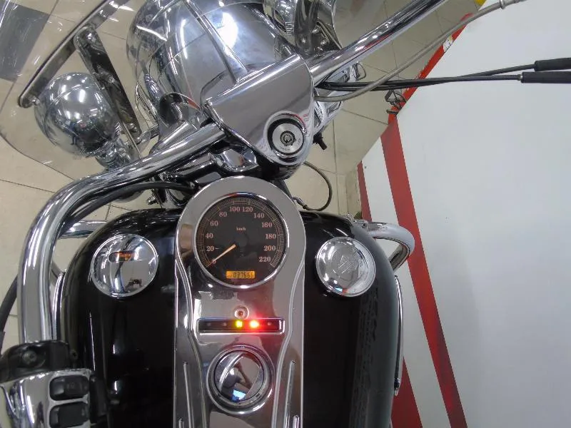 ROAD KING CLASSIC