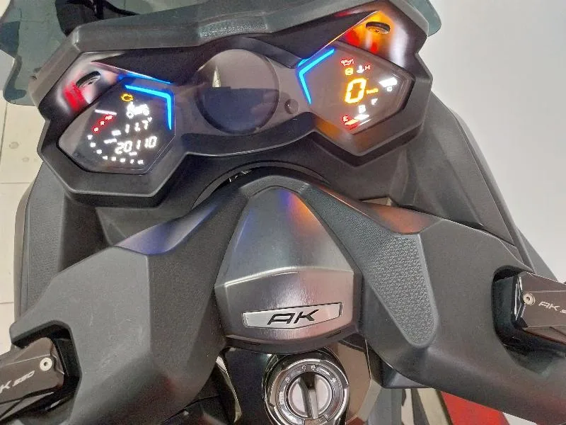 AK 550