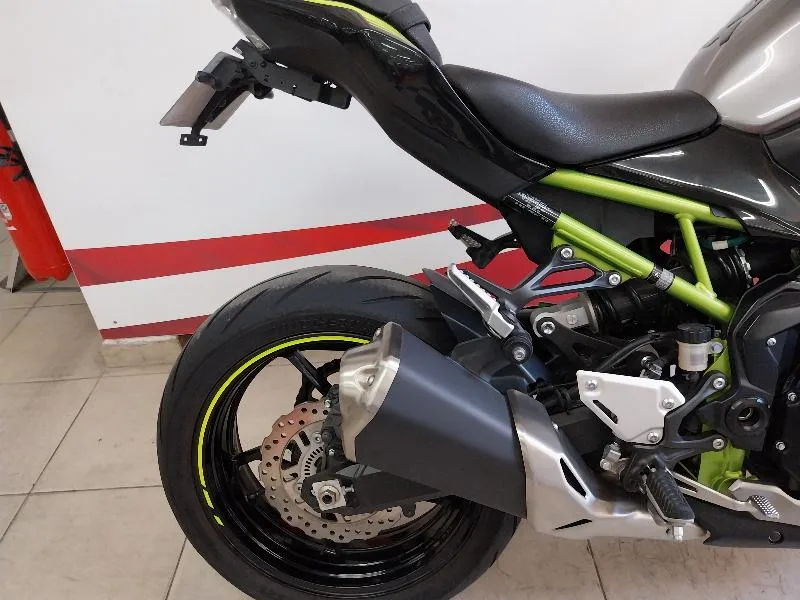 Z 900