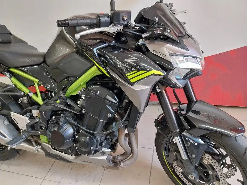 Z 900