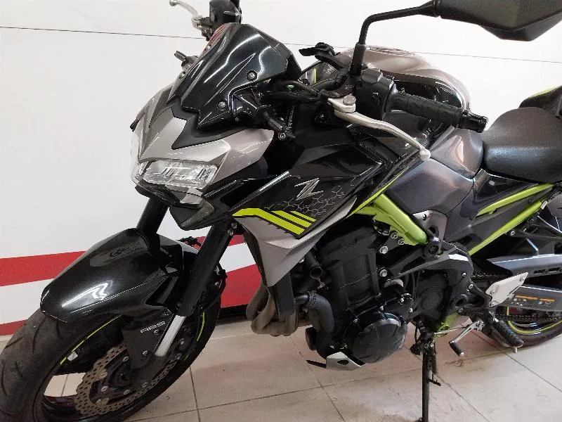 Z 900