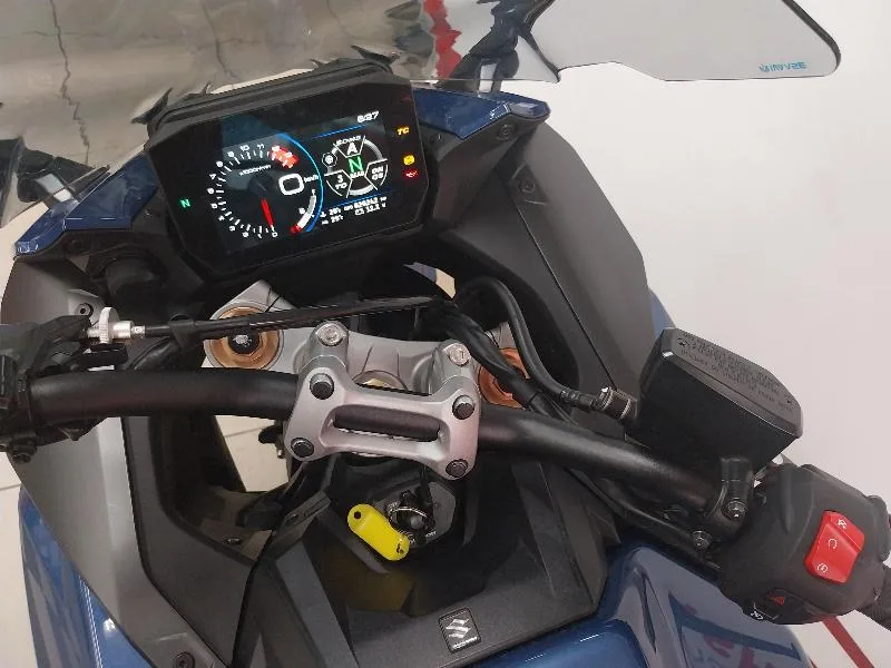 GSXS 1000 GT