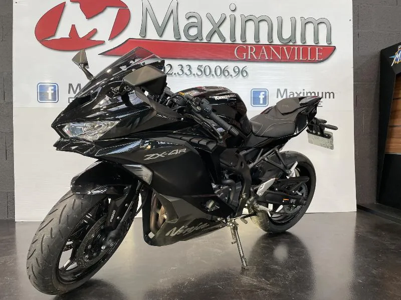 ZX4R