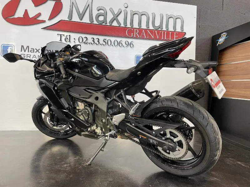 ZX4R
