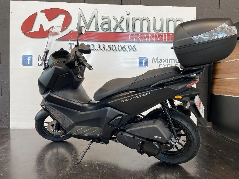SKYTOWN 125