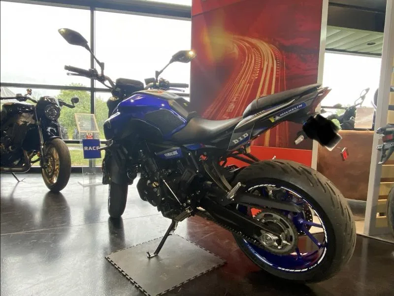 MT07