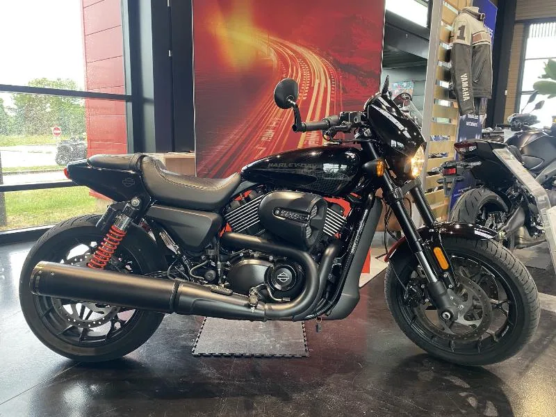 STREET ROD 750