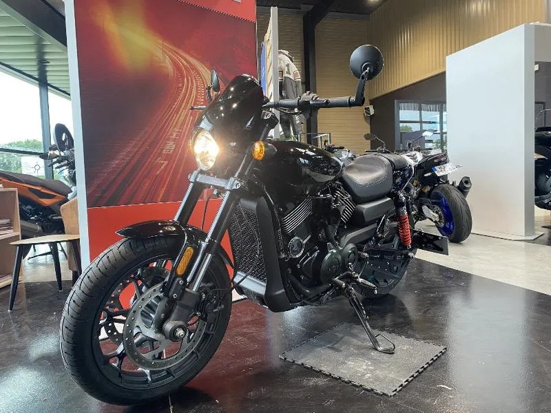 STREET ROD 750