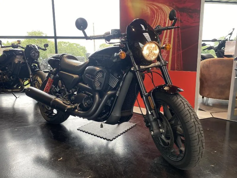 STREET ROD 750