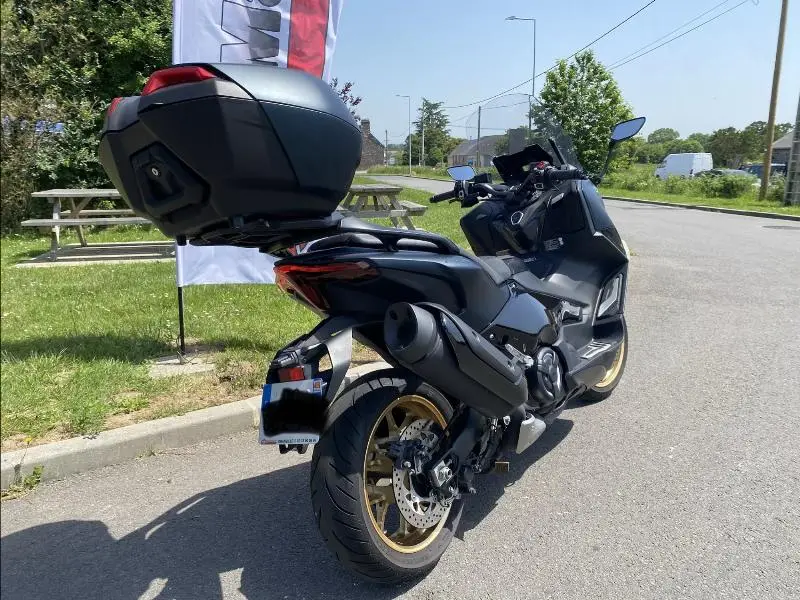 XP TMAX 560 TECH MAX
