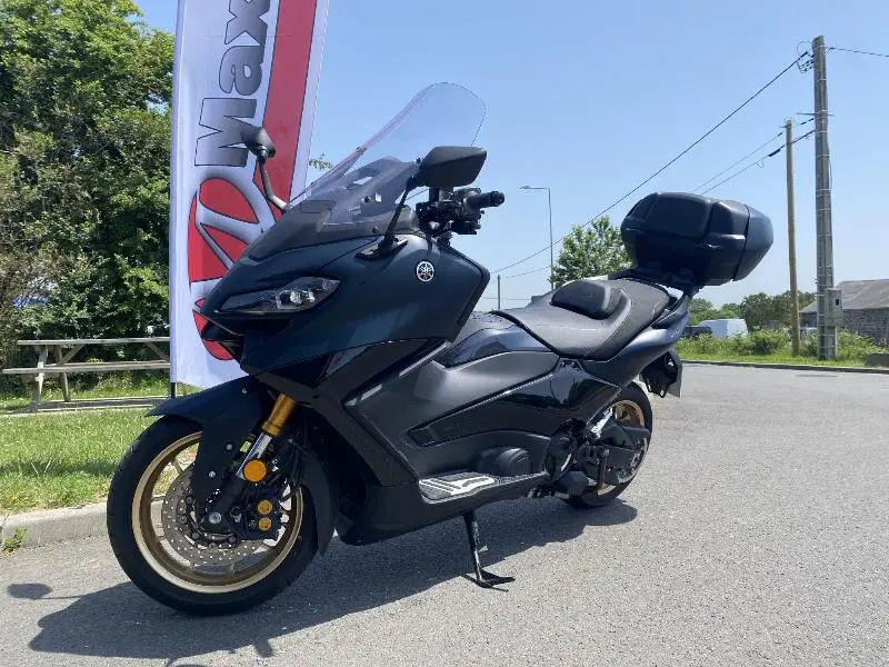 XP TMAX 560 TECH MAX