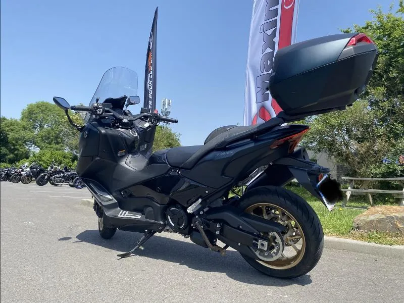 XP TMAX 560 TECH MAX